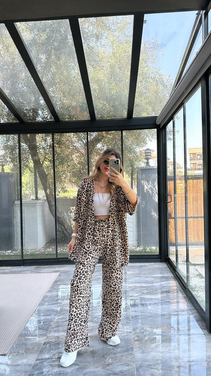 Zweiteiler im Leo-Look